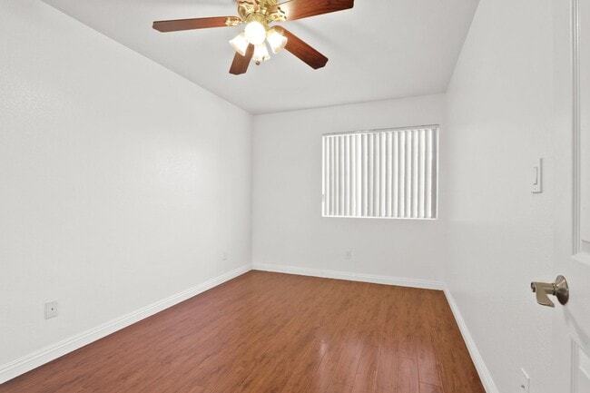 Building Photo - 3-Bedroom Home with Private Balcony in Pico Rivera FOR RENT