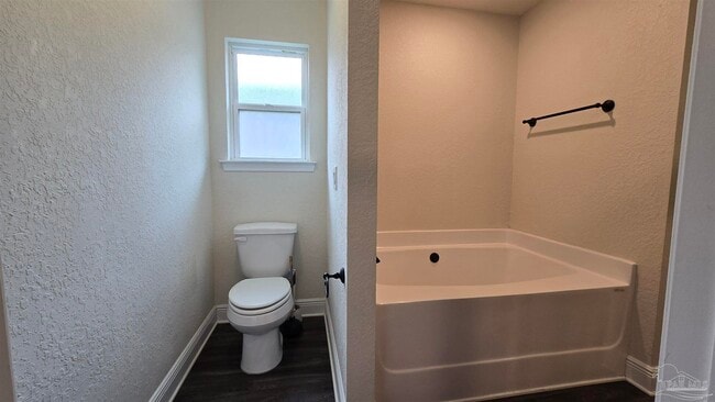 Building Photo - 5157 Peach Dr