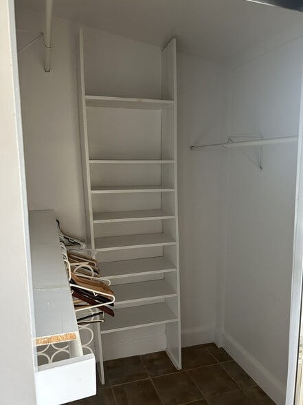 Building Photo - 1039 Quebec Pl NW