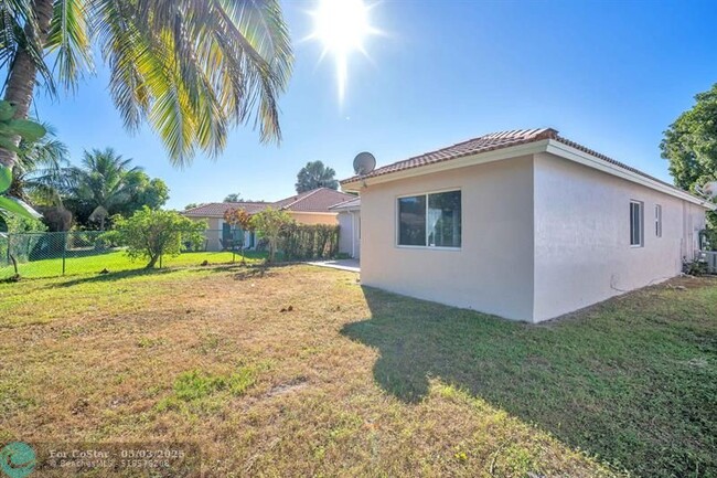 Building Photo - 1801 SW 120th Terrace