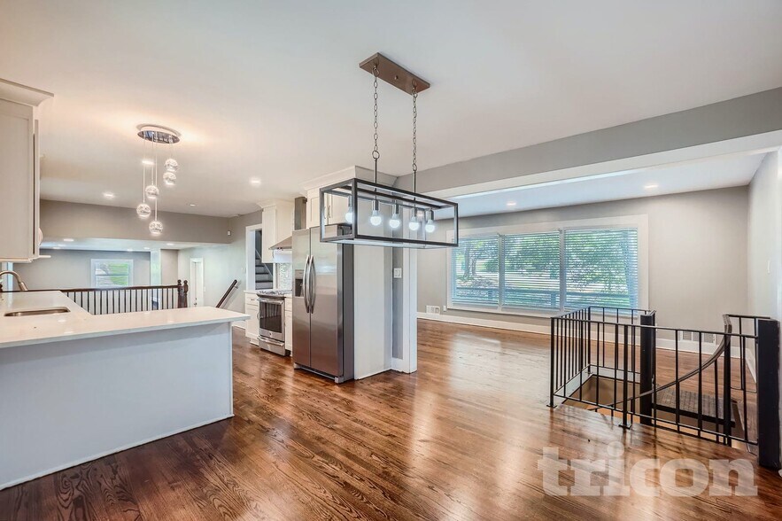 Building Photo - 2241 Wallingford Dr