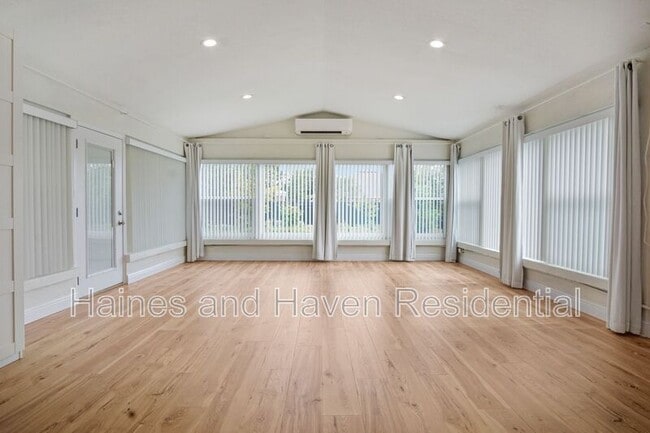Building Photo - 1207 Coda Ct
