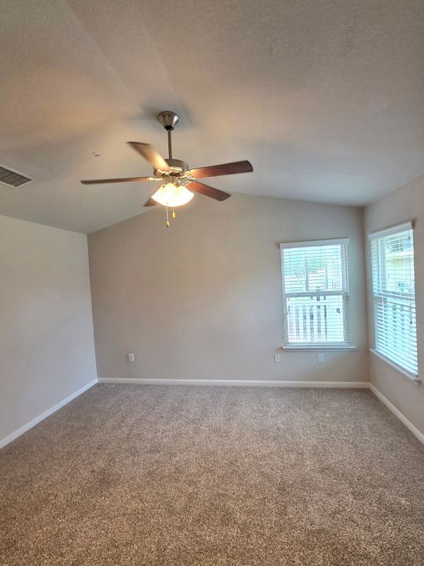Building Photo - 517 Heritage Springs Trail