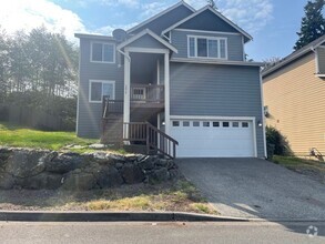 Building Photo - Large 4 Bedroom House for Rent in Bellingham