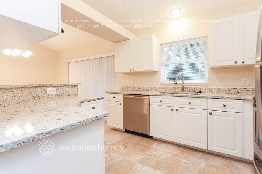 Building Photo - 23295 Weatherman Ave