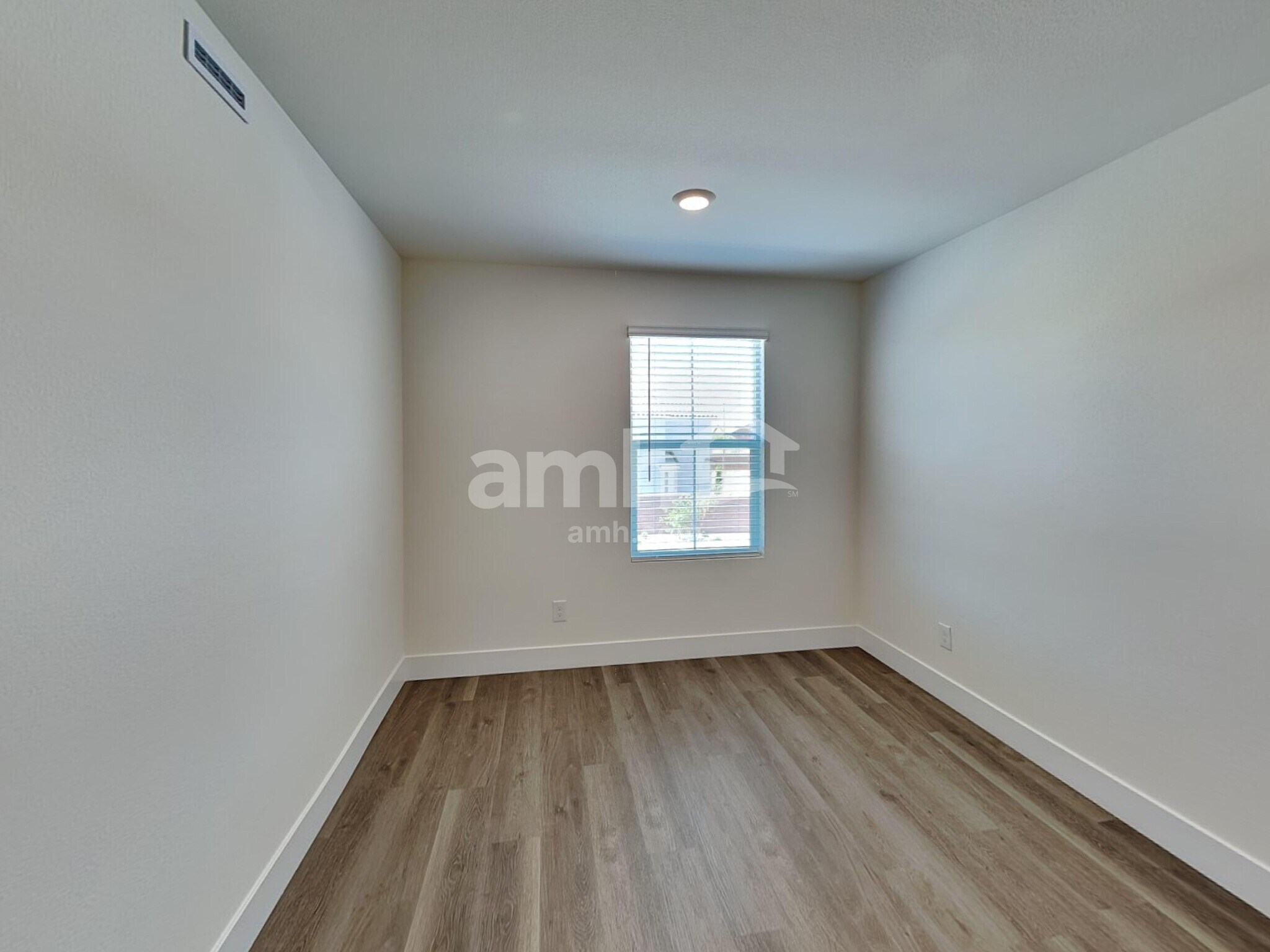 Building Photo - 10365 Beaver Tail St