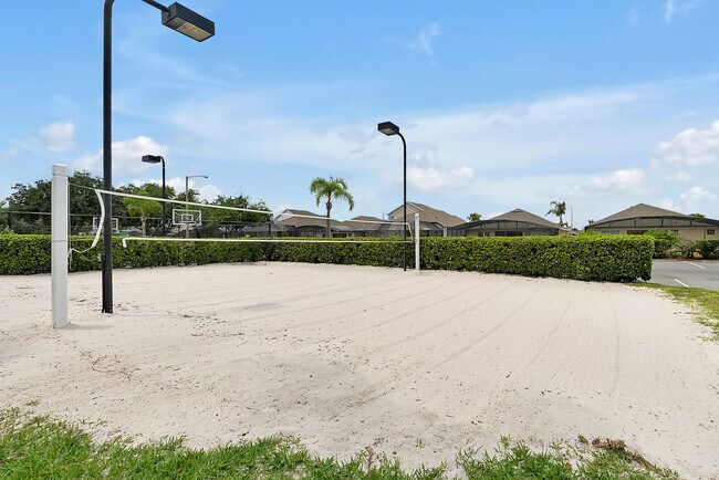 Building Photo - 8157 Sun Palm Dr