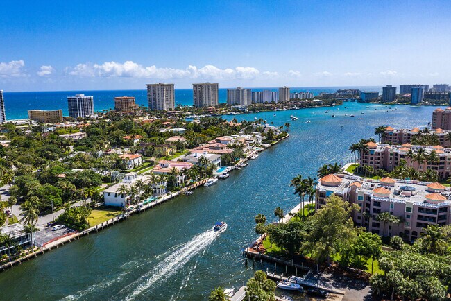 Building Photo - 120 SE 5th Ave