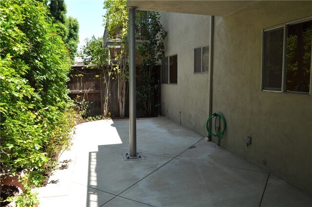 Building Photo - 504 S Euclid Ave