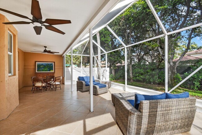 Building Photo - 1605 E Classical Blvd