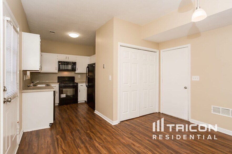 Building Photo - 2740 Chickory Hill