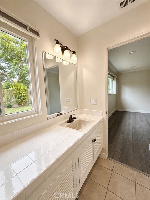 Building Photo - 7016 Lofty Grove Dr
