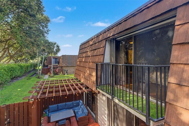 Building Photo - 804 SW 119th Way