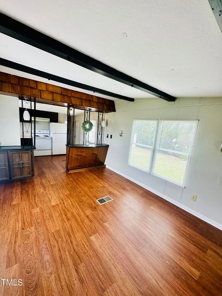 Building Photo - 841 Chalybeate Springs Rd