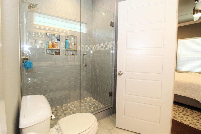 Building Photo - 2039 S Florida Way