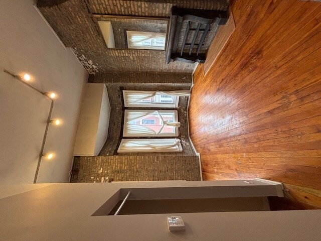 Building Photo - 1451 W Augusta Blvd