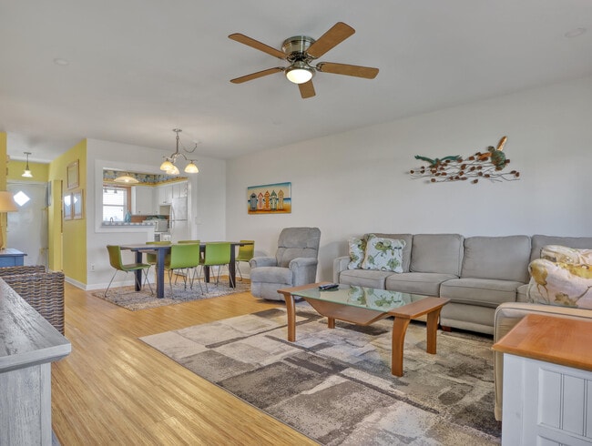 Building Photo - 2186 Jimmy Buffett Mem Hwy