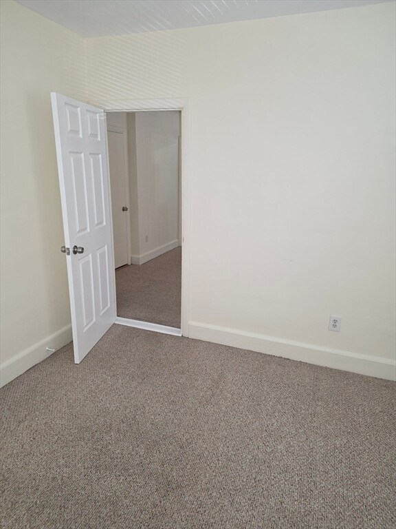 Building Photo - 77 Albertina St