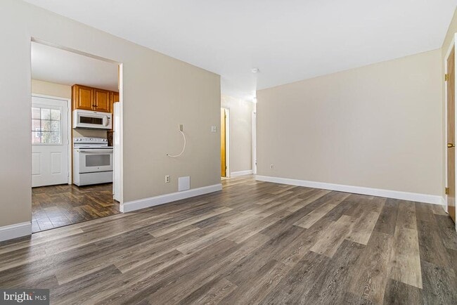 Building Photo - 429 Edgemont Ave