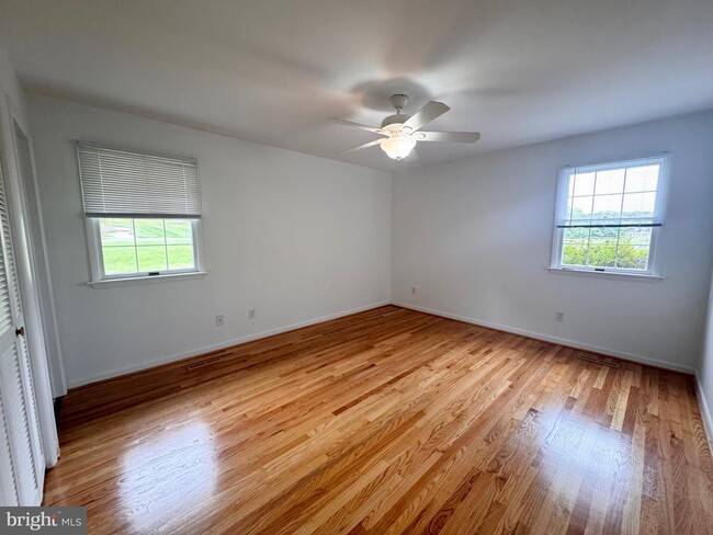 Building Photo - 2710 Academy Dr