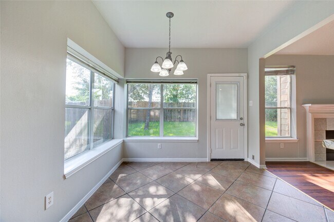 Building Photo - 16814 Benwick Dr