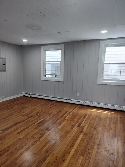 Building Photo - 71 Haledon Ave