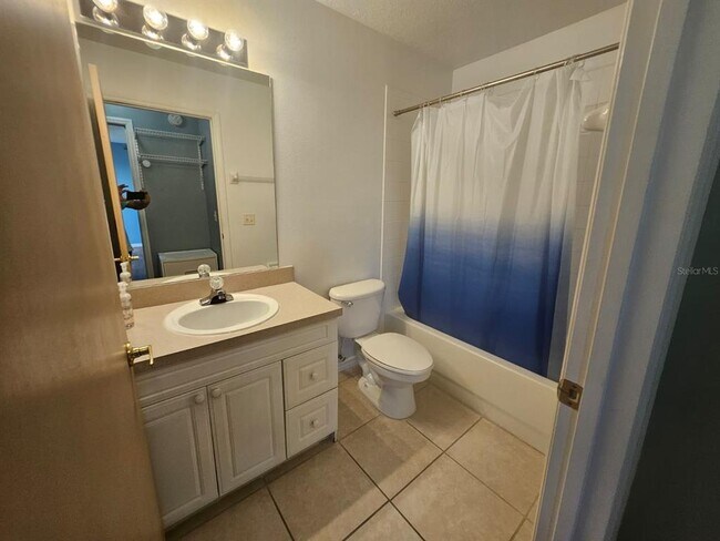 Building Photo - 843 Caribbean Dr