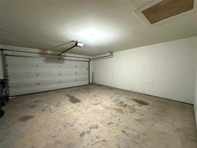 Building Photo - 1453 Treeta Trail