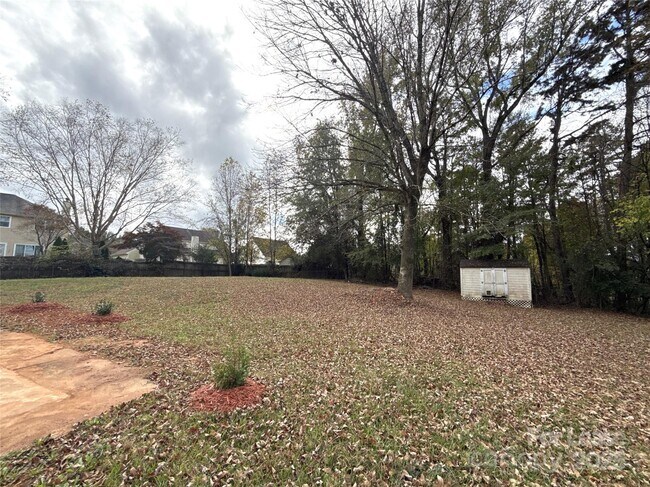 Building Photo - 1516 Pleasant Plains Rd