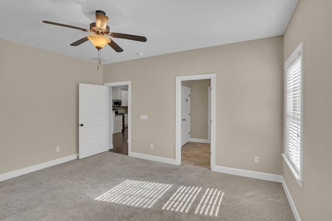 Building Photo - Rosemary Gate Townhome For Rent