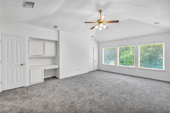 Building Photo - 3 Renoir Trail Pl