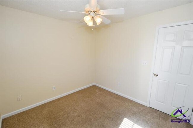 Building Photo - 337 Tyson Glen Dr