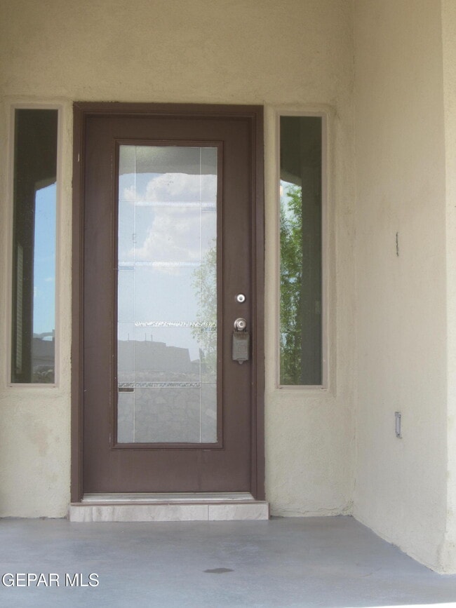 Building Photo - 323 Malta St