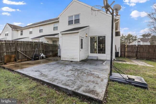 Building Photo - 2673 Jean Dr