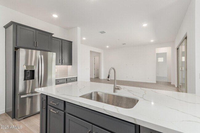 Building Photo - 44713 N 44th Dr