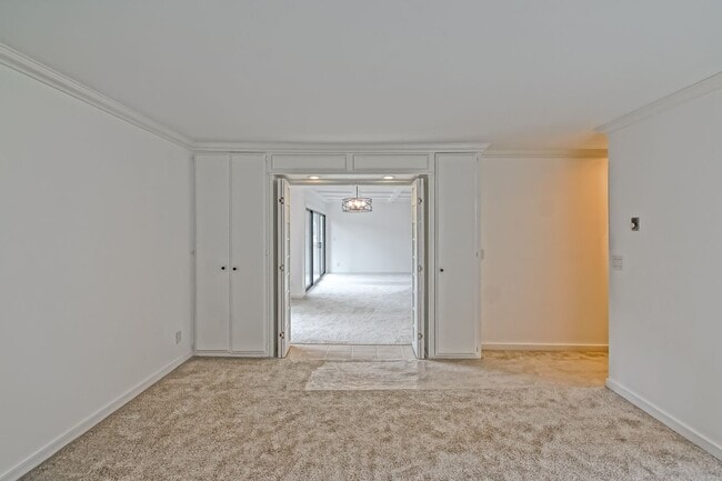 Building Photo - Newly Remodeled, Bright & Airy End Unit Condo in the beautiful "Villa Florenza" Complex in the he...