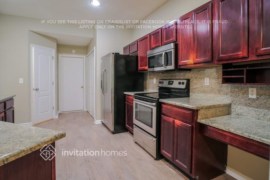 Building Photo - 8551 Crooked Tree Dr