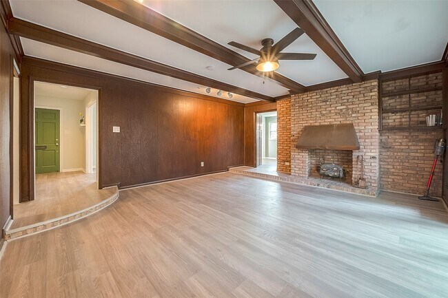 Building Photo - 7810 Locke Ln