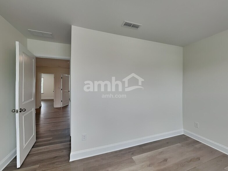 Building Photo - 3507 Lincoln Hts Ln