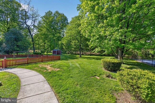 Building Photo - 6013 Neilwood Dr