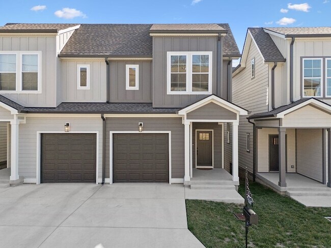 Building Photo - 2111 Chadwell Retreat Dr