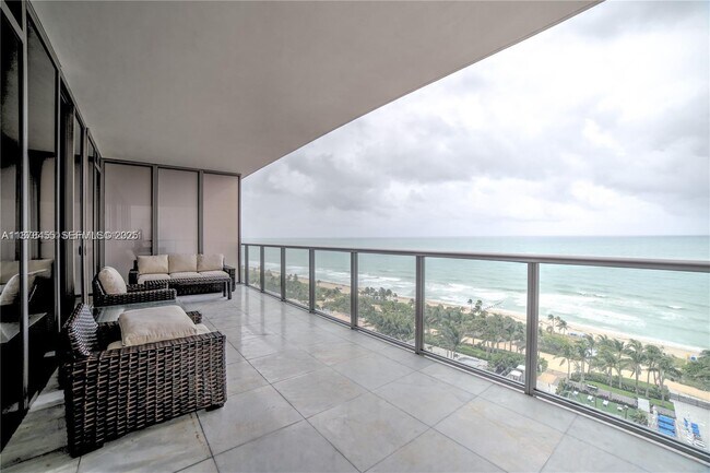 Building Photo - 9705 Collins Ave