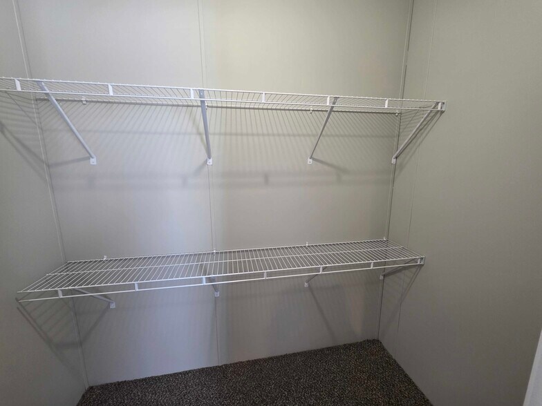 Building Photo - 3708 Cedar Loop