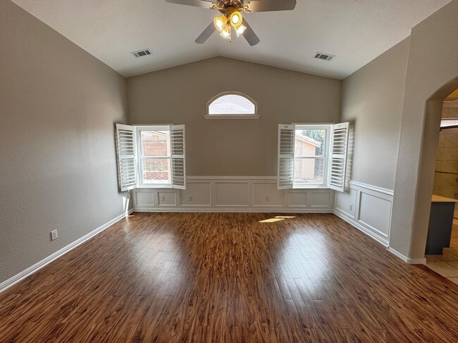 Building Photo - 8608 Quail Creek Ct NE