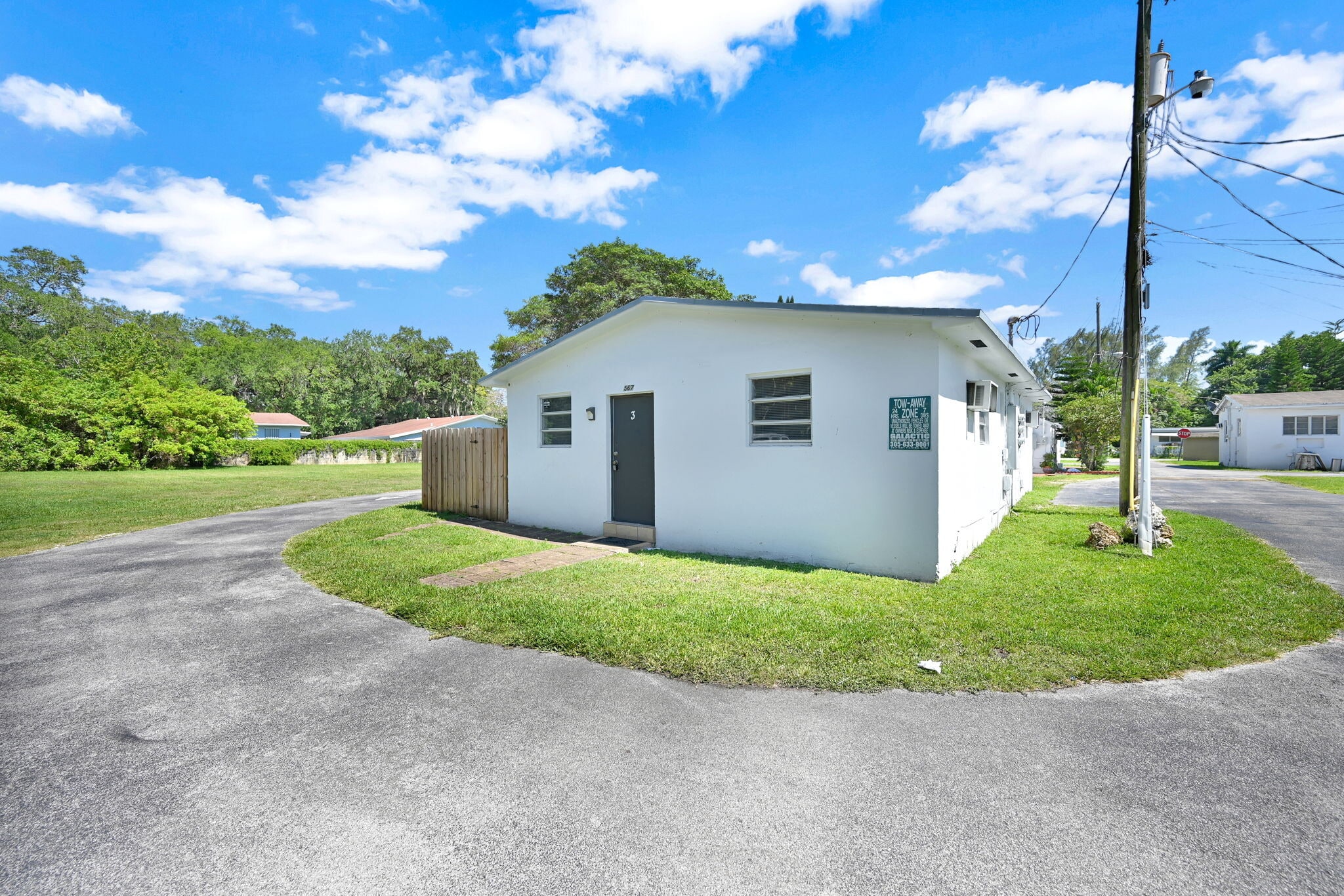 Building Photo - 567 NW 90th St