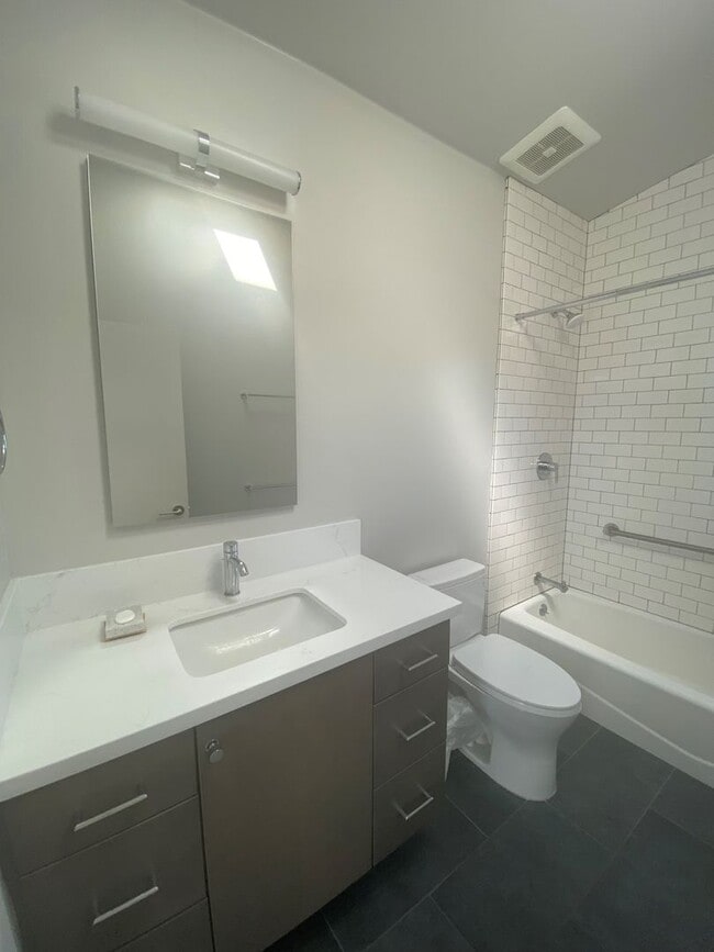 Building Photo - 301 Lacour Way