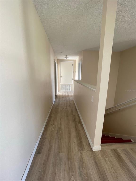 Building Photo - 560 Bristol Cir