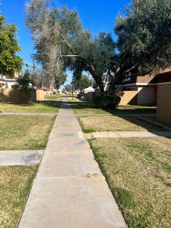 Building Photo - 3434 W El Caminito Dr