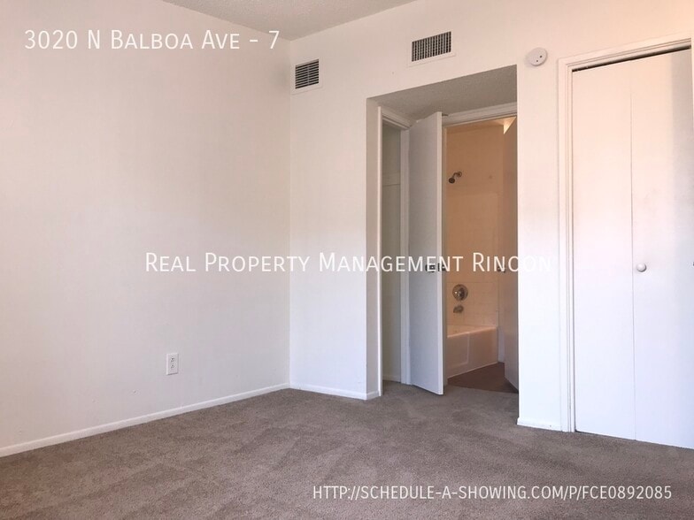 Building Photo - 3020 N Balboa Ave