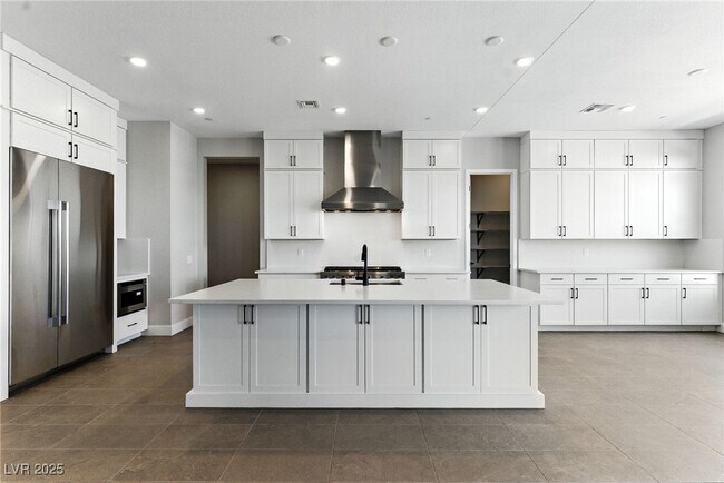Building Photo - 10632 Rolling Vista Dr